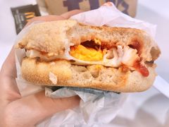 吉士蛋麦满分-麦当劳(宝山大厦店)