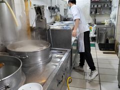 -西部马华清真兰州牛肉面·烧烤夜市(关东店)