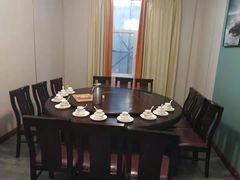 包厢-春發合饭庄