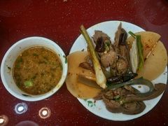 -老石黑山羊毛驴肉火锅(金凯广场店)