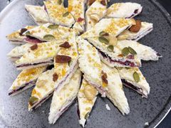 飘香奶皮-诺敏塔拉奶茶-布里亚特包子-手把肉(锦都会店)