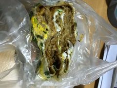 -正宗杂粮煎饼香软鸡蛋饼