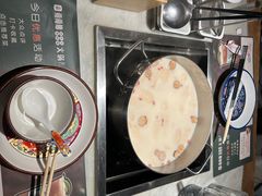 -尚尚仙·酸汤猪手·猪肚鸡火锅(华联万柳购物中心店)