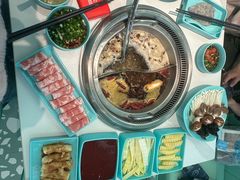 -季季红火锅(柳州城中万达二店)