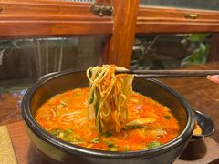 -银米·云南传统过桥米线(双廊黑金冠店)