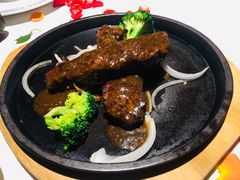 燃焰朗姆牛排-俄士厨房(时代天街店)