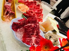 -鲜入围煮花胶鸡海鲜火锅