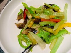 -巴盟人家·内蒙地方菜(华丽家族店)
