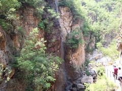 -大平台龙居瀑布旅游区