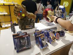 -泡泡玛特POPMART(蓝色港湾店)