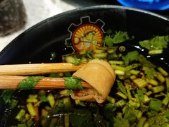 卤肥肠-钢管厂五区小郡肝串串香(南山店)