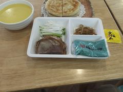 -李连贵熏肉大饼(金隅嘉品Mall店)