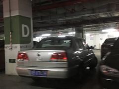 -万象城-停车场
