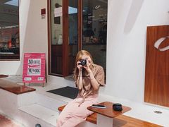 -Line 咖啡(石厦花园店)