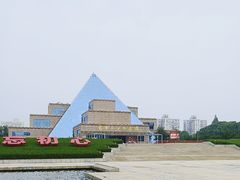 -上海市龙华烈士陵园