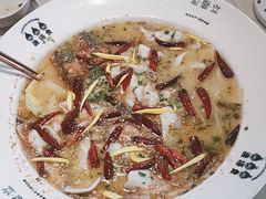 -渔语鱼酸菜鱼新川菜(来福士店)
