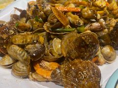 -东来菜馆•手抓海鲜家常菜•海鲜锅贴(鸽子窝店)