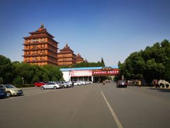 -华西龙希大酒店旅游观光区