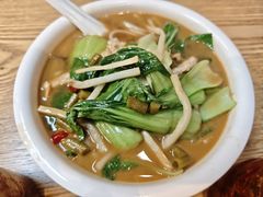 -牛八宝桂林米粉(八里庄店)