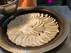 -老新隆牛肉锅贴(新街口店)