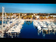 -天幕新彩云国际影城(激光巨幕店)