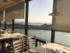 靠窗位-必胜客(海滨店)
