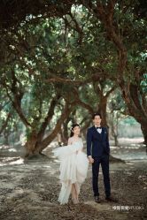 布拉格小镇-巴黎婚纱摄影工作室