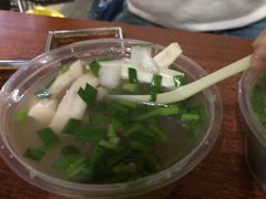 爽脆牛黄喉汤粉-牛师傅广式药膳牛骨汤美食(江南西店)