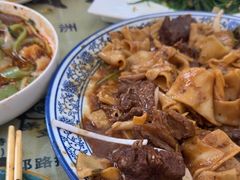 -壹阁胡羊焖饼(特色小吃街店)