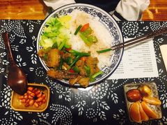 -蜗牛小馆醉乡民谣云南菜(惠新西里店)