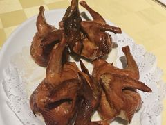 招牌烤乳鸽-石岐佬中山菜馆(张溪店)
