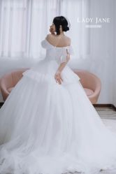 -Lady  Jane高端婚纱礼服馆
