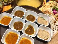 -一朵菌·野生菌探索家火锅(南亚店)