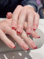 -丽心自助美甲美睫