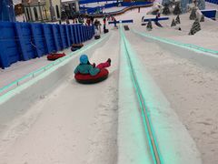 -长沙湘江冰雪世界