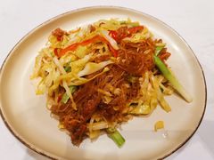 泡菜牛肉炒粉丝-鹿港小镇(金虹桥国际中心店)