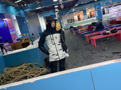 -乔波室内滑雪场