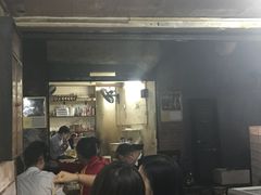 门面-威邵鸡煲(西华路总店)