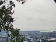 -灵岩山风景区