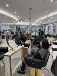 点击看大图 -八佰伴8008星级形象店