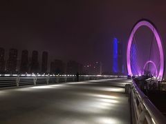 -南京眼步行桥