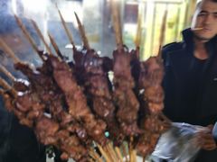 -劳动公园新疆人烤腰子