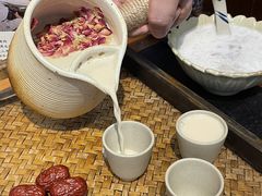 -阿山卓·野生菌火锅·纳西火塘烤肉