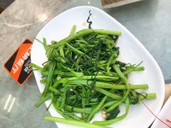 清炒空心菜-四川小胡子海鲜(丁村万人海鲜广场店)