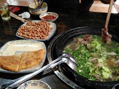 -乐山食古香跷脚牛肉