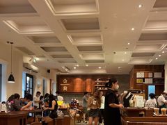 大堂-星巴克臻选(广州沙面店)