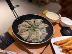 -小金鬼·煎饺·鸽子汤