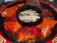 菌汤鸳鸯锅-蜀辣居鲜货老火锅(簇桥富顿中心店)
