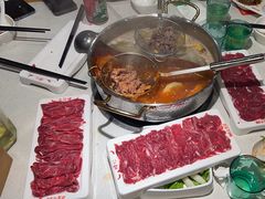 -浪里寻·臻牛养生牛肉火锅(方圆荟店)