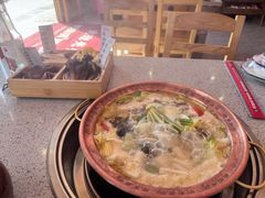 -阿婆情腊排骨火锅(金虹路店)